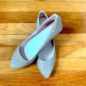 Glitter Gold Pointy Toe Flats Sz 11